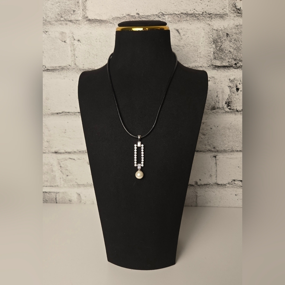 Modern Rhinestone & Faux Pearl Pendant Necklace on Black Cord – Adjustable